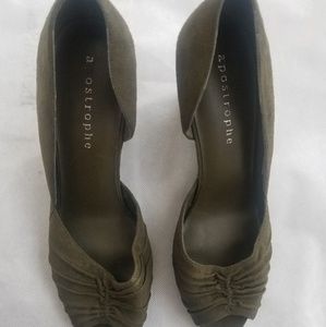 Apostrophe Hunter Green Ruched Suede Wedge sz 10 M